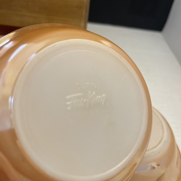 Peach Iridescent Carnival Glass 5 Dessert  Dish Bowls 5" Fire King USA Cottage - Picture 4 of 7